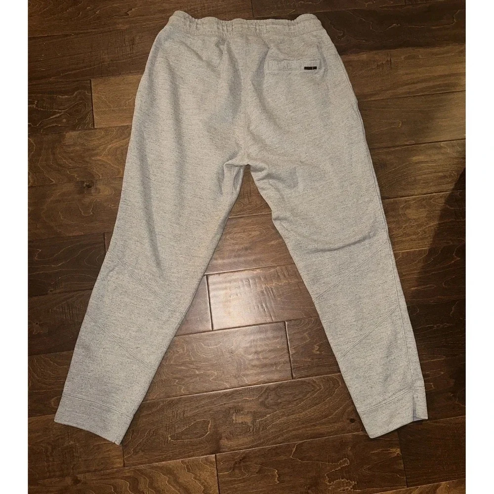 Jordan Mens Gray Fleece Joggers Sweatpants Jumpman Athletic Pants